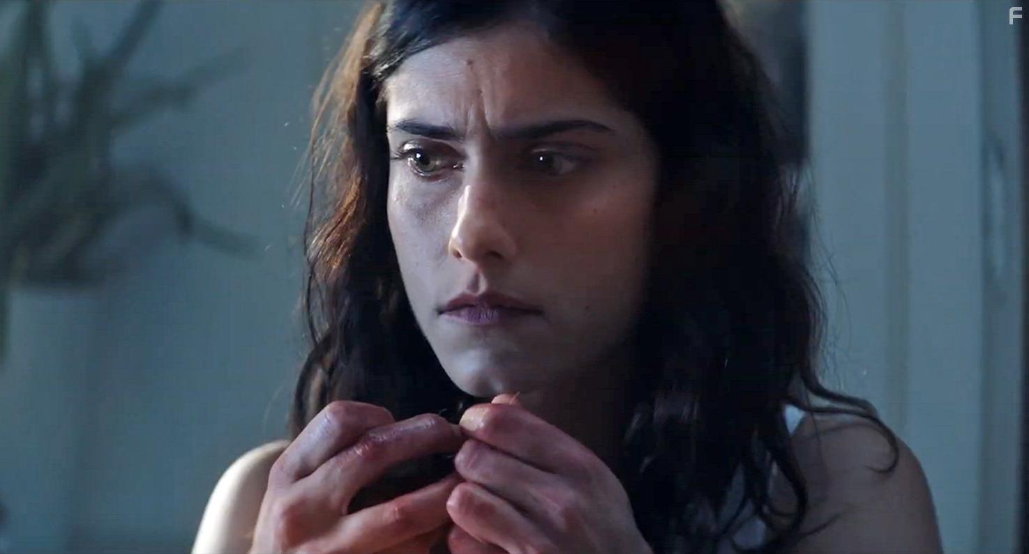 Eugnie Derouand in Le calendrier (2021)