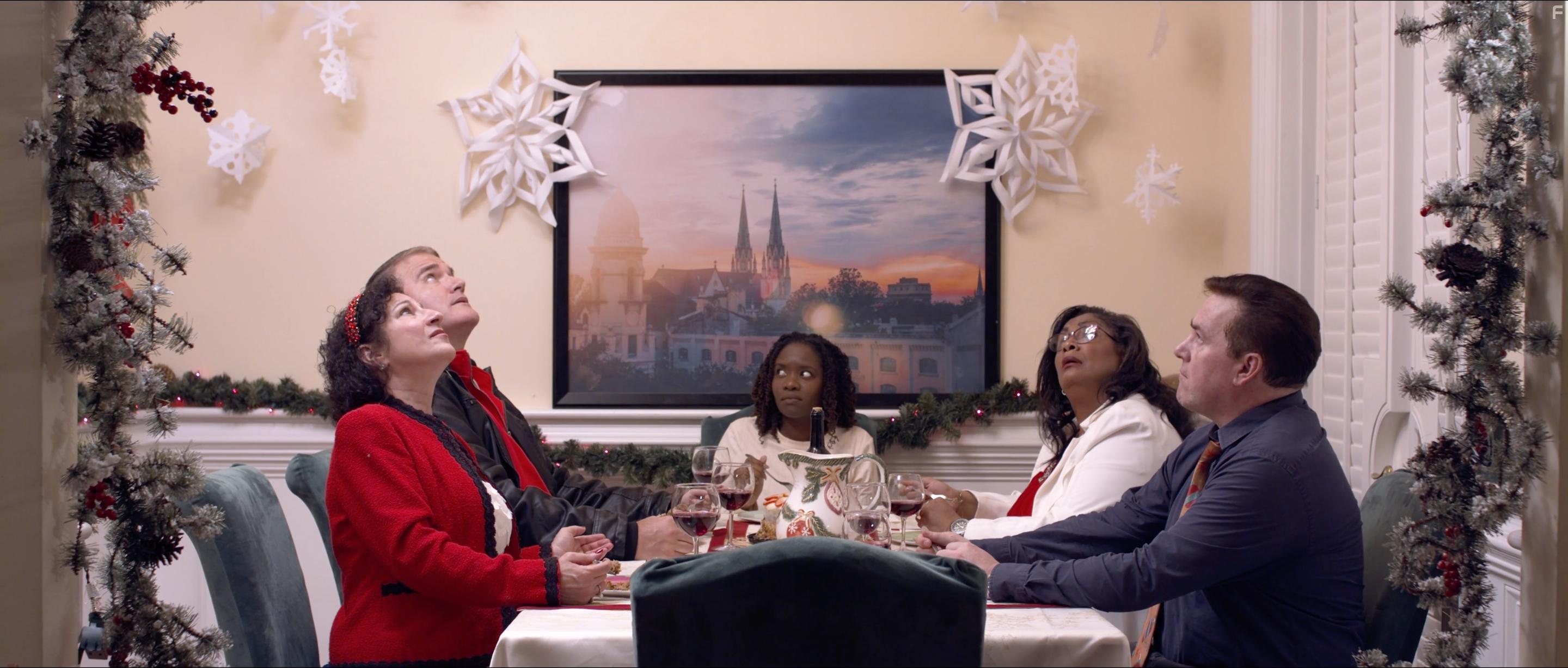 Lisa Panagopoulos, James Lee Fronck, Nicole Pringle, Paul Van Scott, and Cynthia D. Perry in Twas the Night (2021)