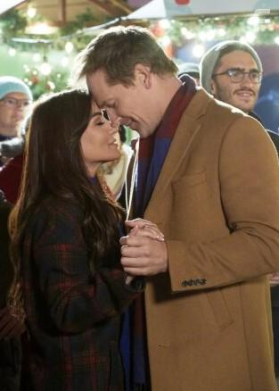 Marisol Nichols and Paul Greene in Christmas CEO (2021)