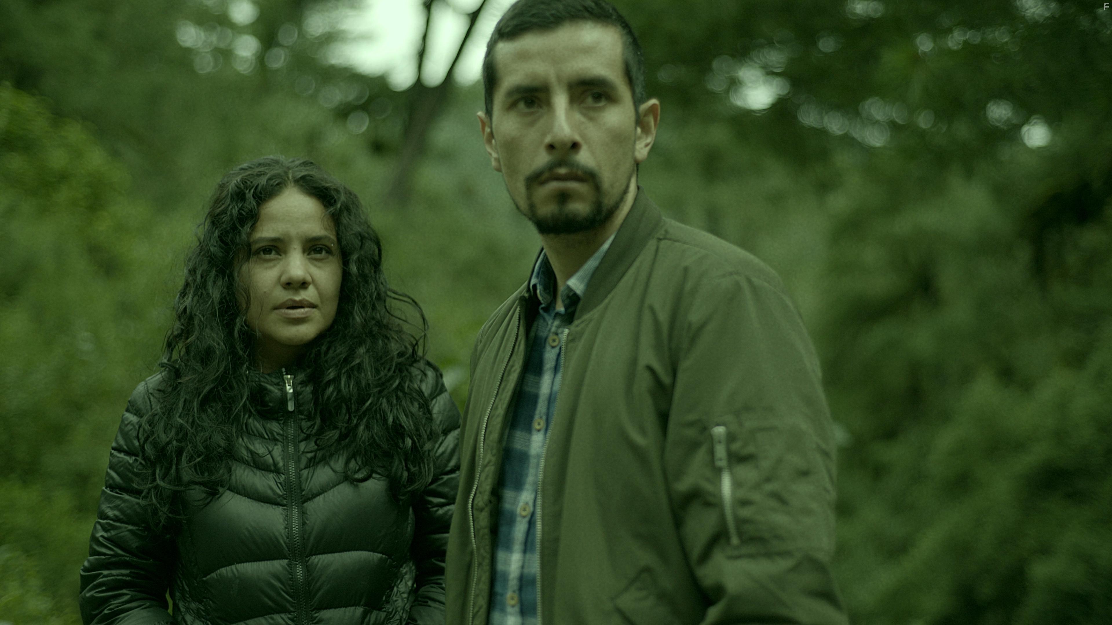 Sofia Alvarez and Ral Briones in El Hombre Bfalo (2020)