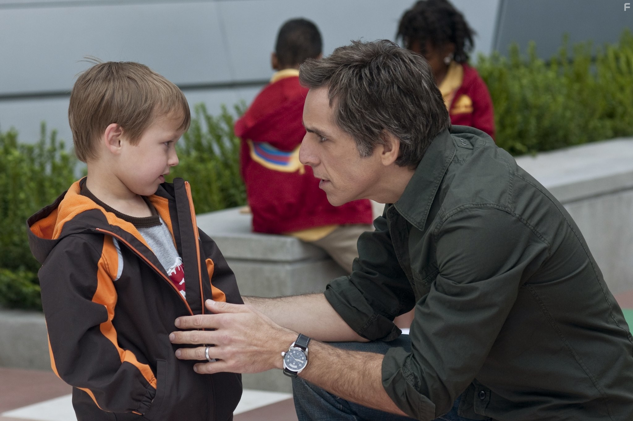 Ben Stiller and Colin Baiocchi in Знакомство с Факерами 2 (2010)