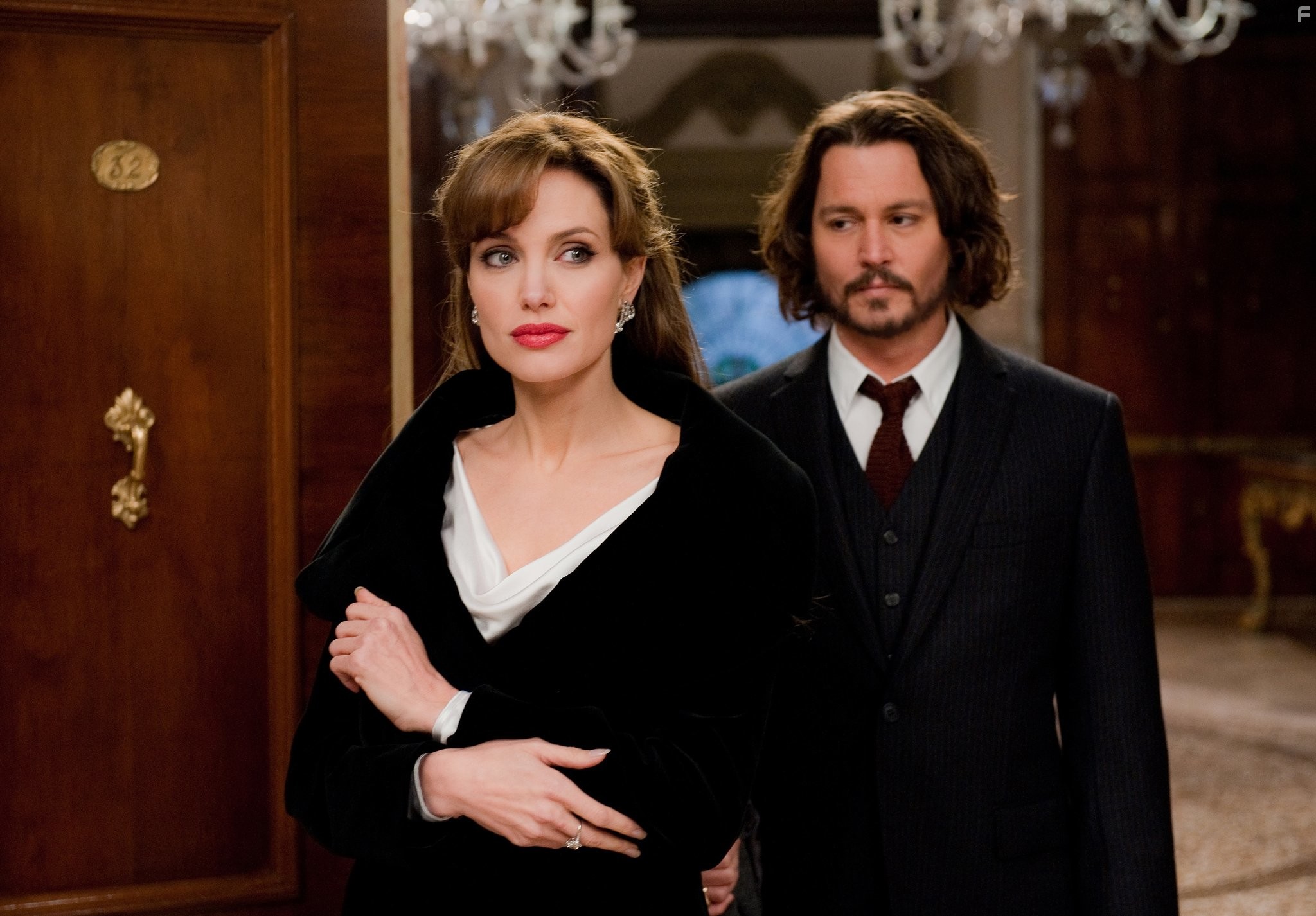 Johnny Depp and Angelina Jolie in Турист (2010)