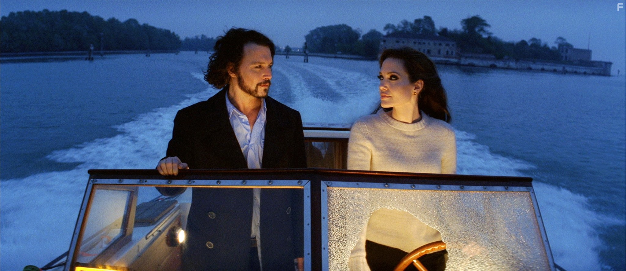 Johnny Depp and Angelina Jolie in Турист (2010)