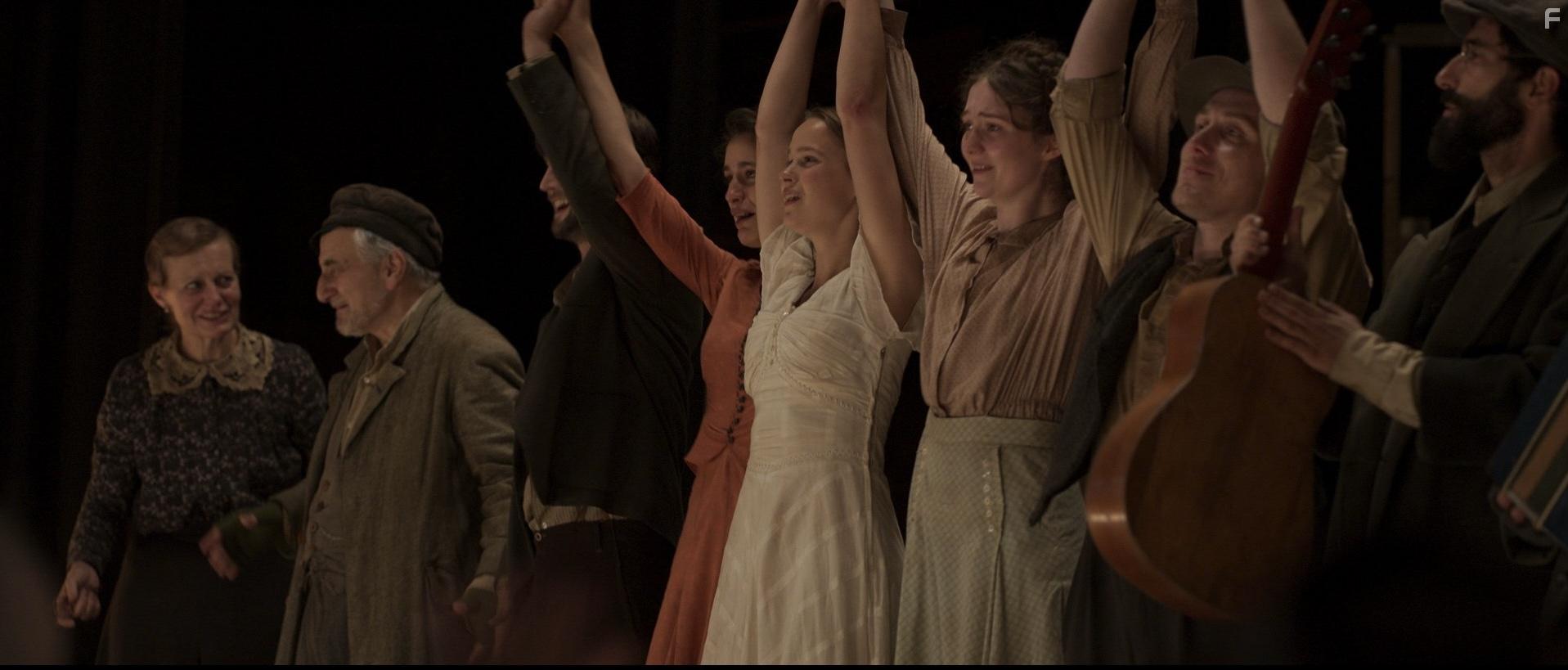 Love Gets a Room (2021)