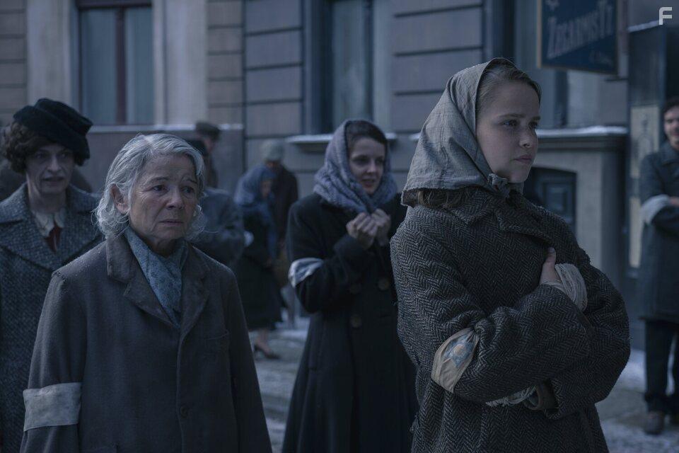 Clara Rugaard in Love Gets a Room (2021)