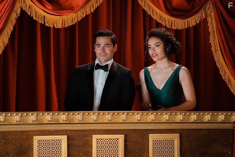 Olivier Renaud and Kathryn Davis in Christmas on 5th Avenue (2021)