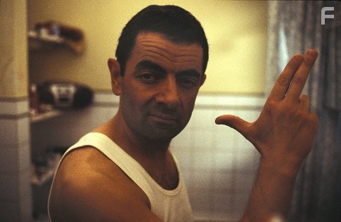 Rowan Atkinson in Агент Джонни Инглиш (2003)