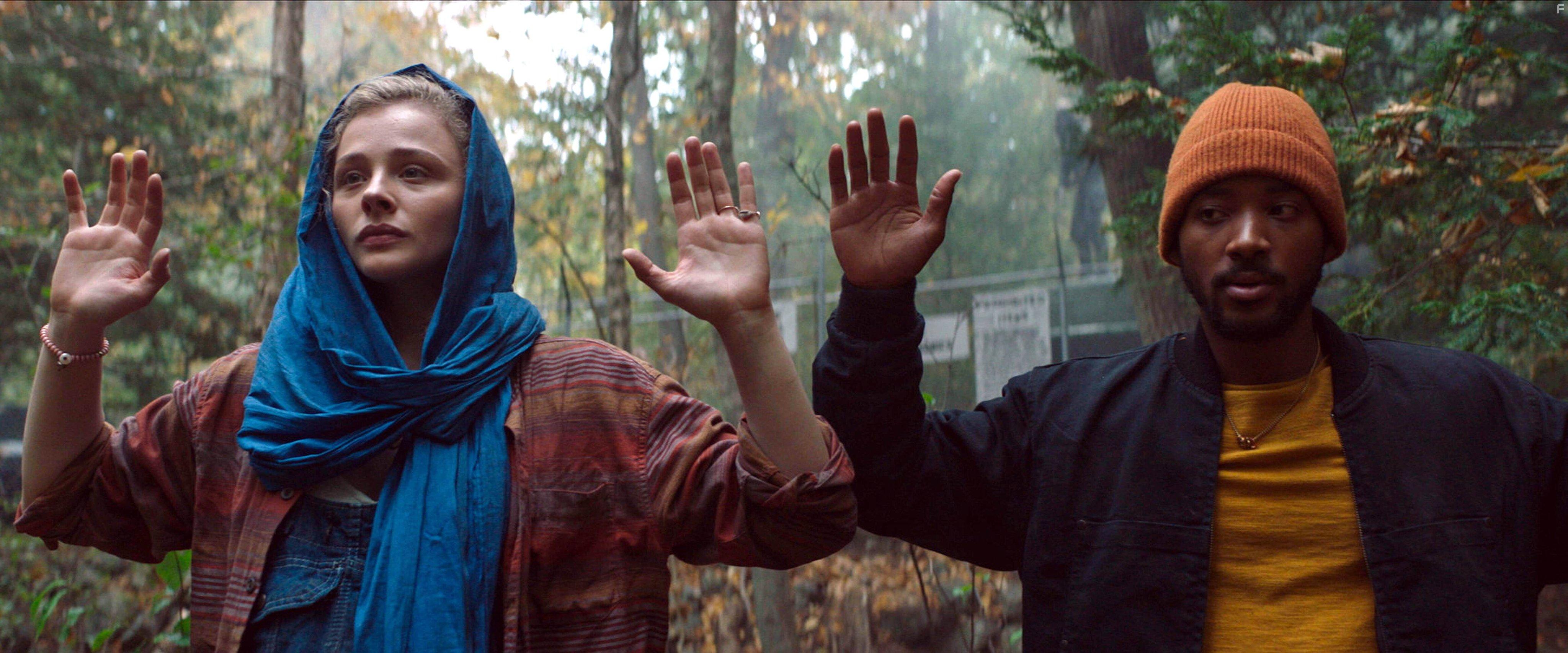 Chlo Grace Moretz and Algee Smith in Mother/Android (2021)