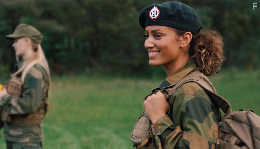 Zineb Bensouda in Frstegangstjenesten (2019)