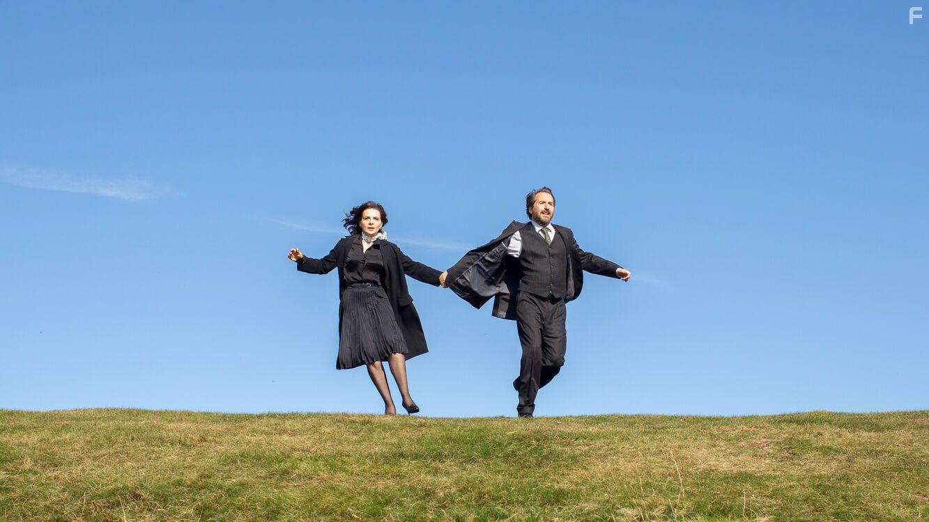 Juliette Binoche and Edouard Baer in La bonne pouse (2020)