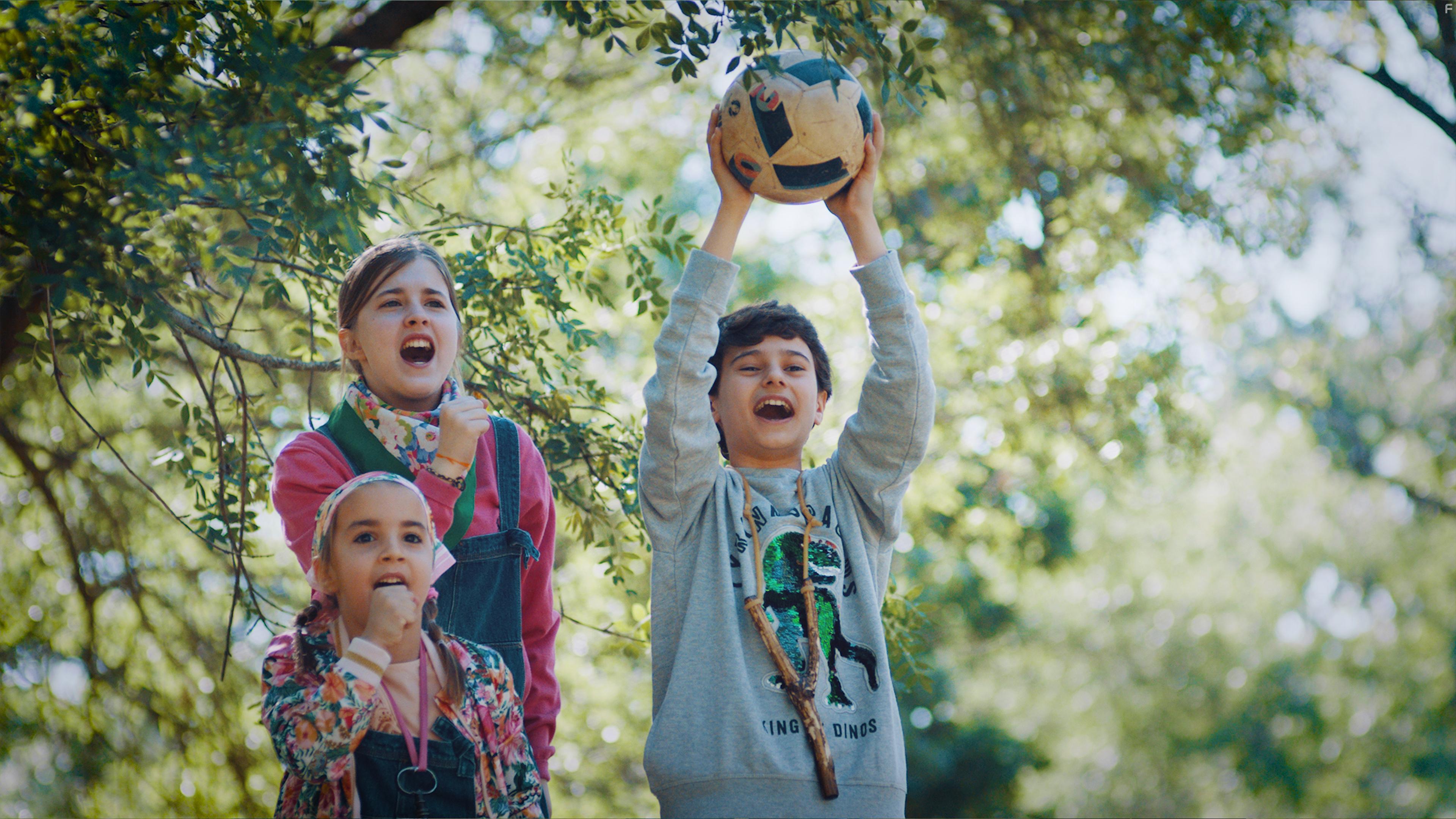Tengamos la fiesta en paz (2021)