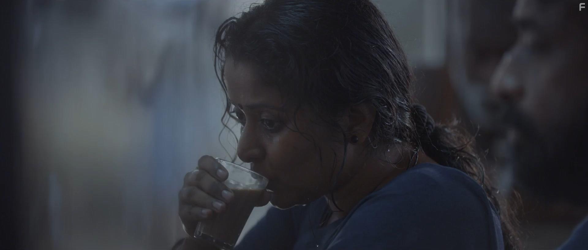 Minnal Murali (2021)