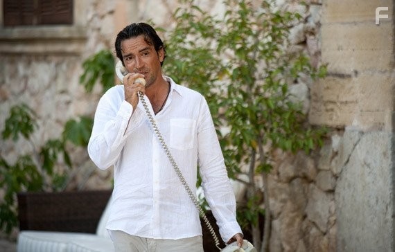 Ben Chaplin in Бешеные псы (2011)