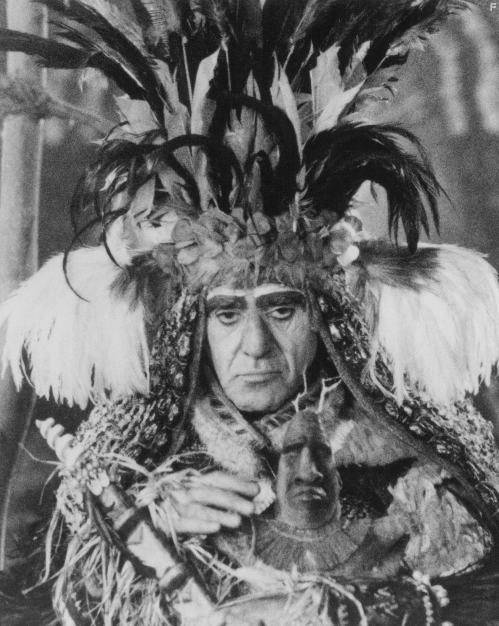 Abe Vigoda in Джо против вулкана (1990)