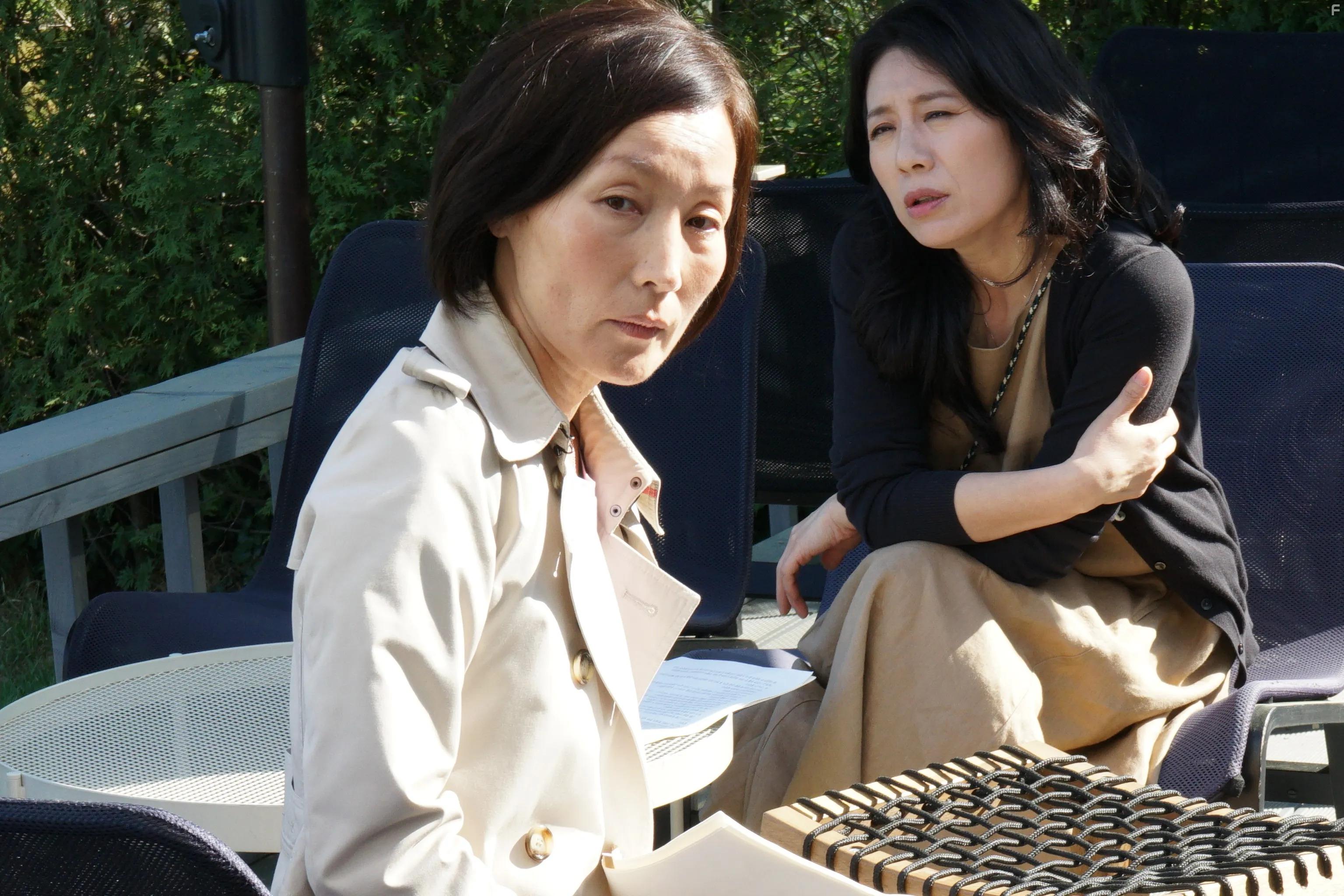 Lee Hye-yeong in Dangsin-eolgul-apeseo (2021)