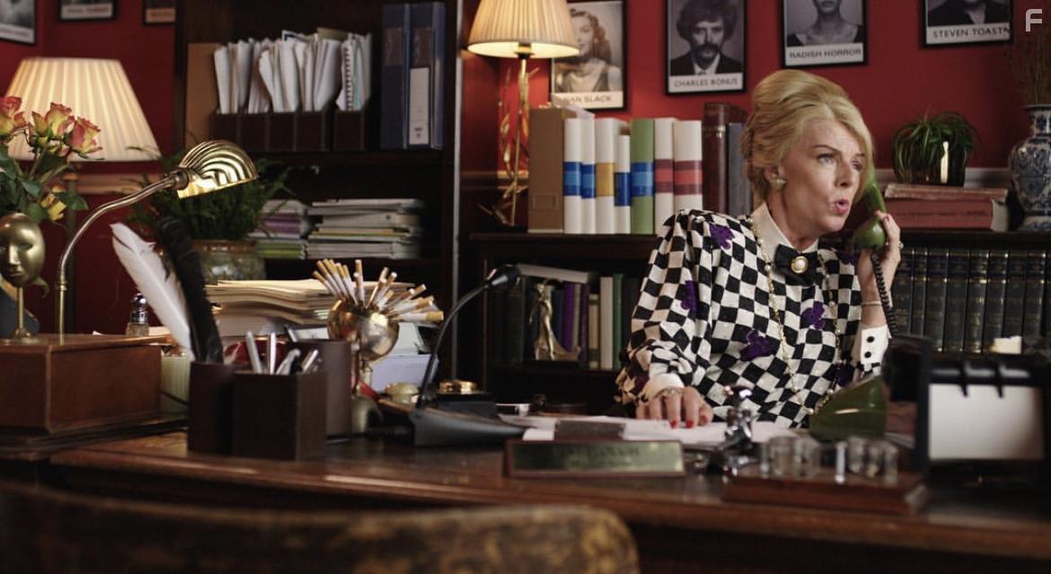 Doon Mackichan in Toast of Tinseltown (2022)