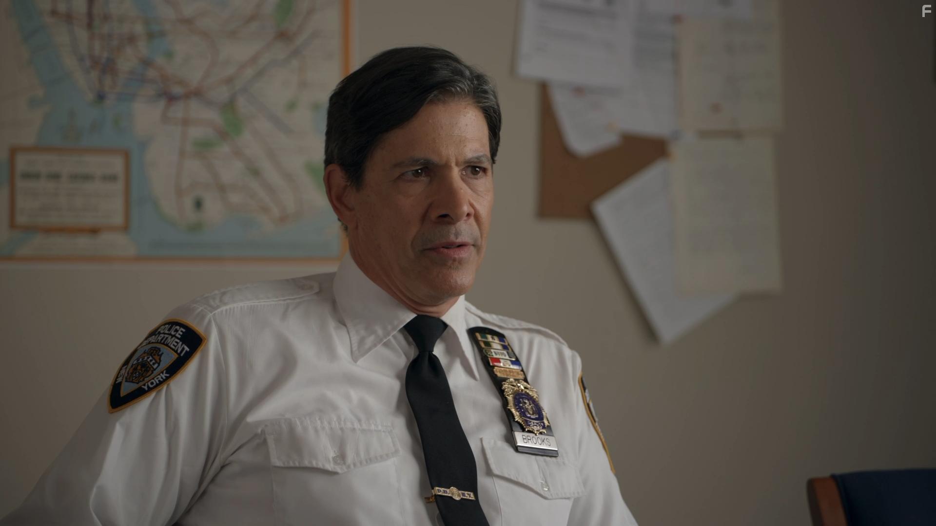 Lenny Grossman in A Good Cop (2021)