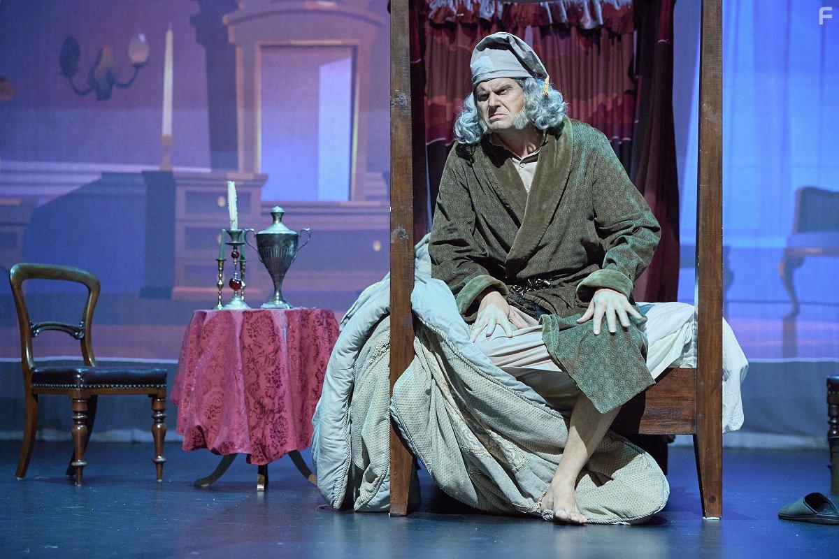 Kristoffer Polaha in A Dickens of a Holiday! (2021)