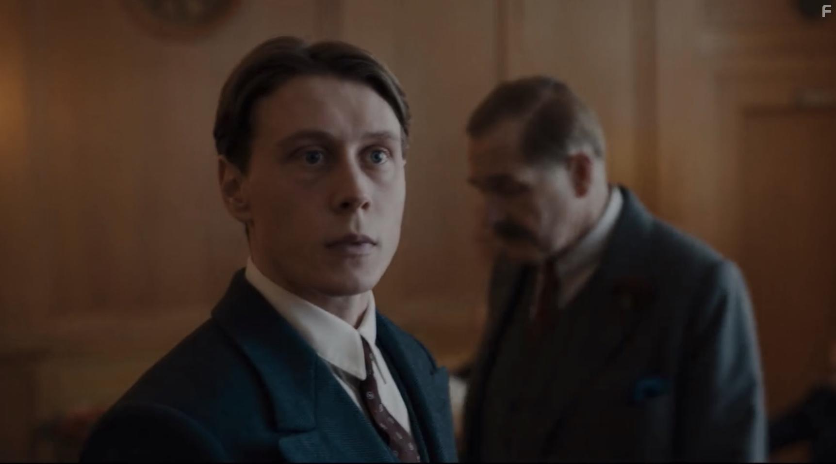 George MacKay in Mnchen - Im Angesicht des Krieges (2021)