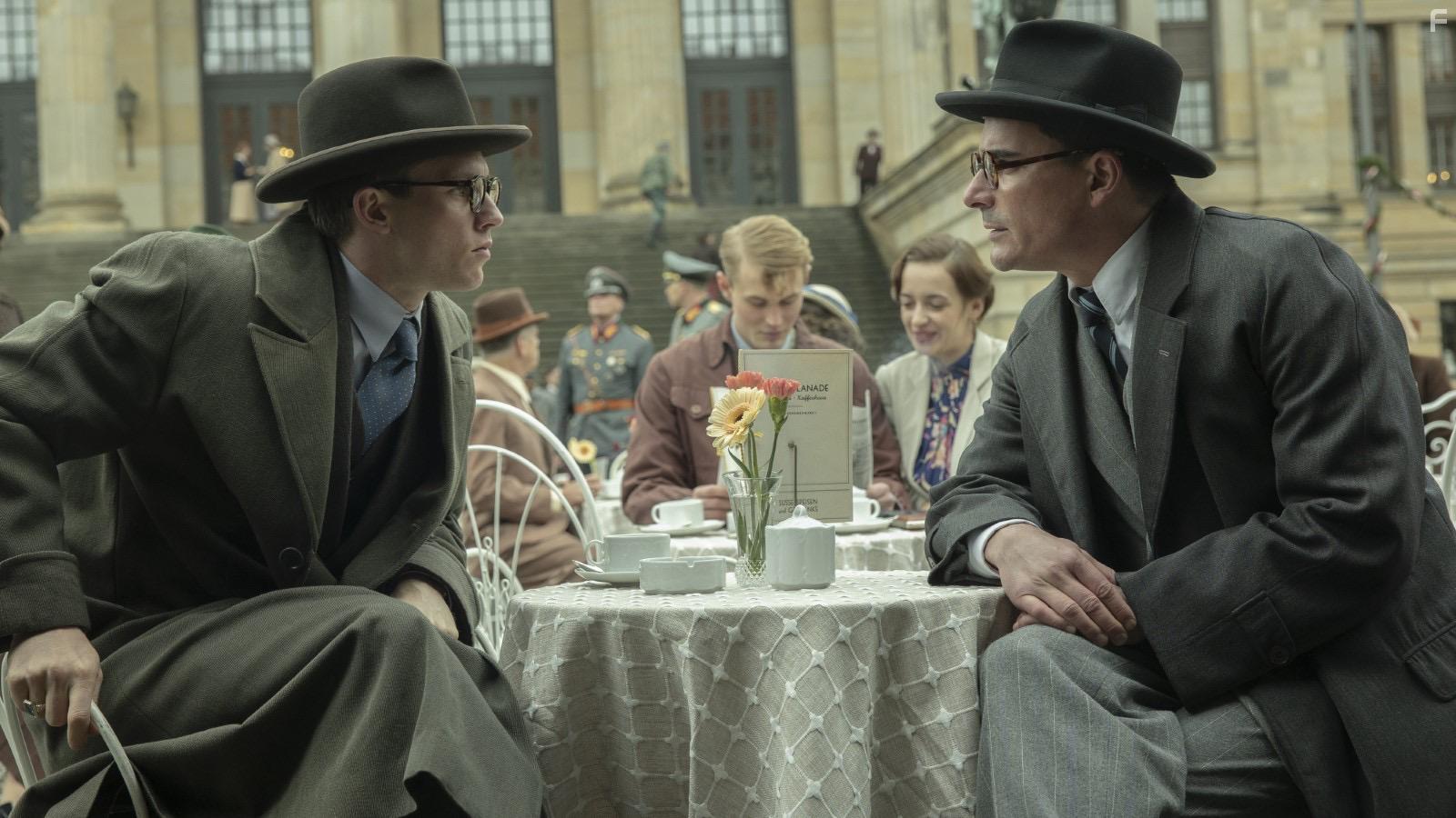 Jannis Niewhner in Mnchen - Im Angesicht des Krieges (2021)