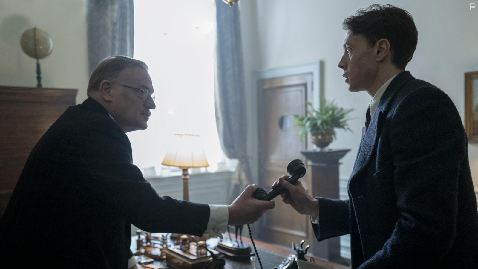 George MacKay in Mnchen - Im Angesicht des Krieges (2021)