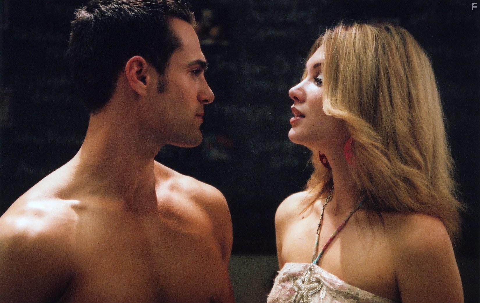 Rebekah Kochan and Marco Dapper in Угрызения 2: В(л)ажные моменты (2006)