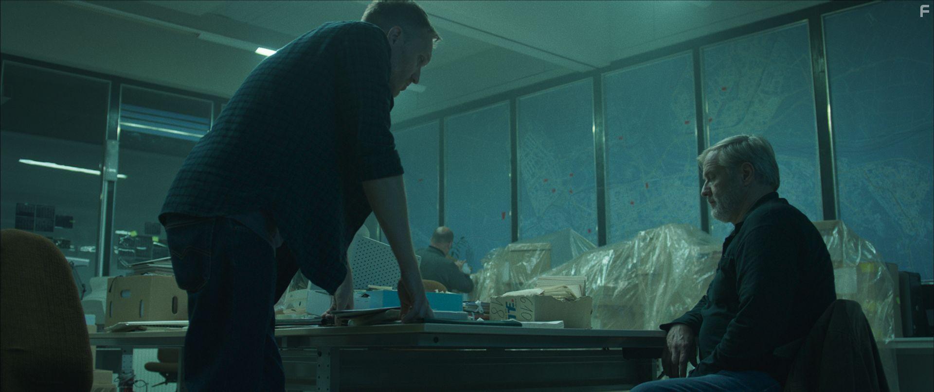 Roman Luknr and Marian Mitas in Ostrm nozom (2019)