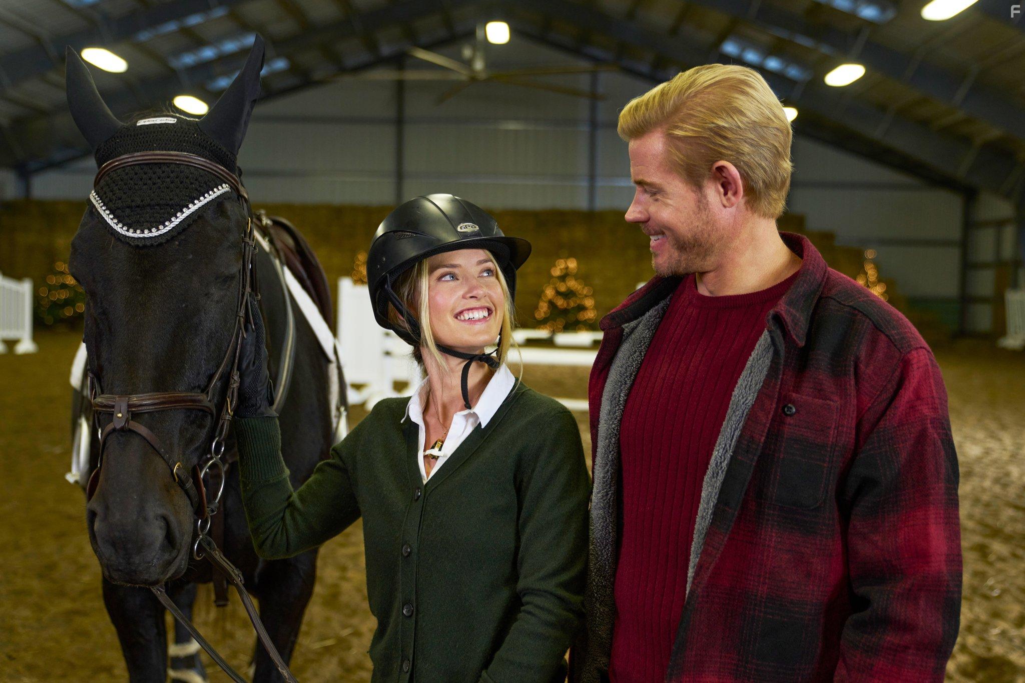 Trevor Donovan and Merritt Patterson in Jingle Bell Princess (2021)