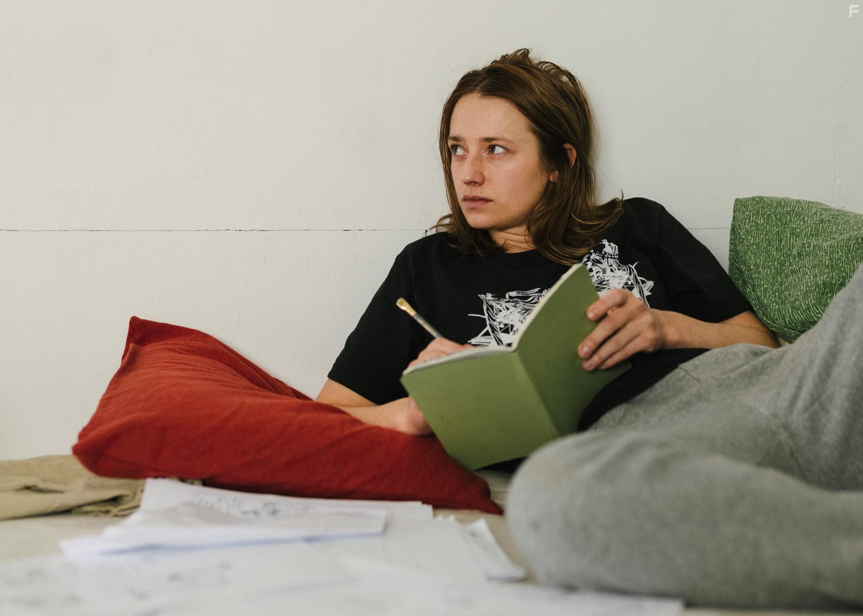 Kristine Kujath Thorp in Ninjababy (2021)