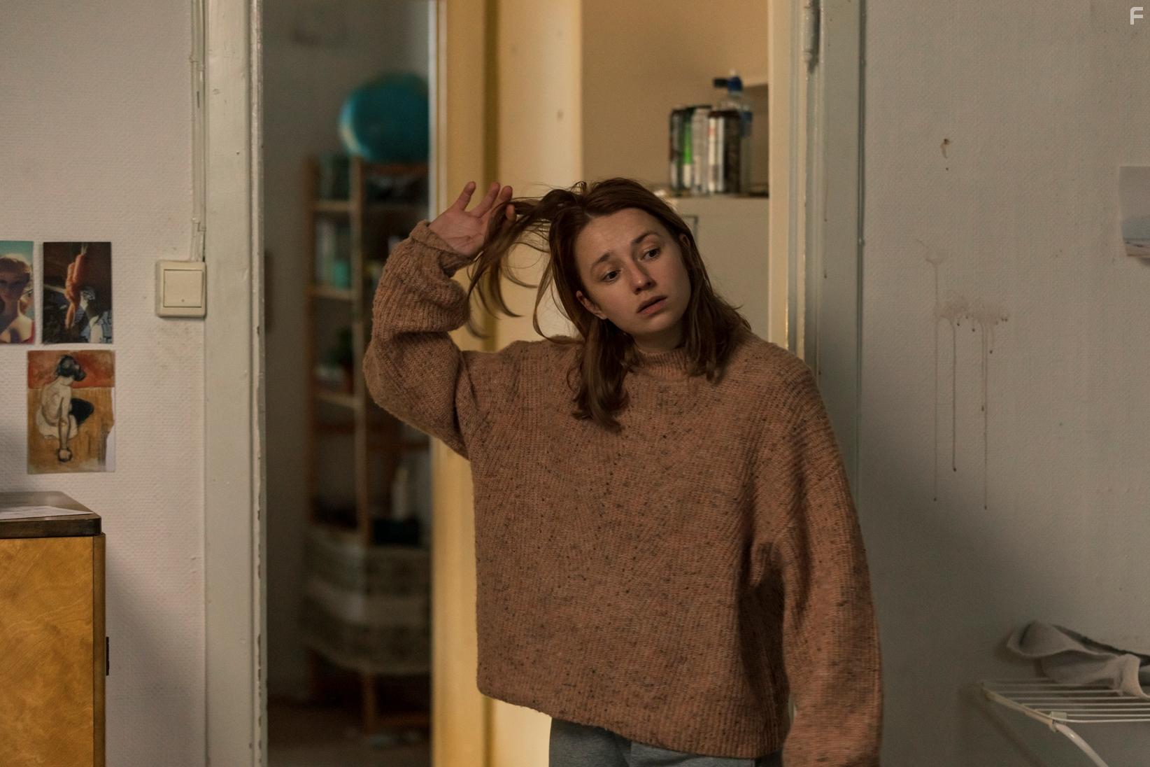 Kristine Kujath Thorp in Ninjababy (2021)