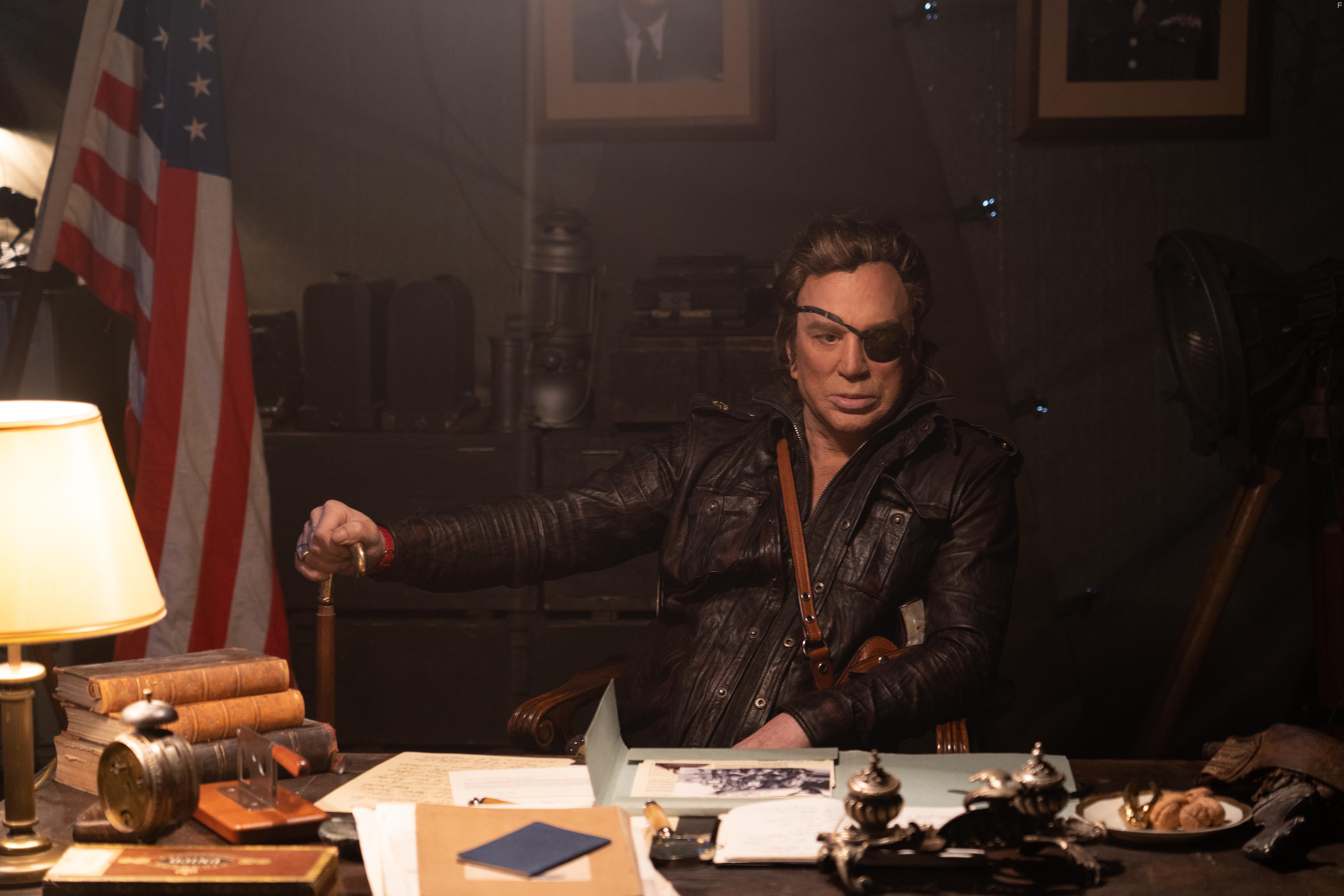 Mickey Rourke in WarHunt (2022)