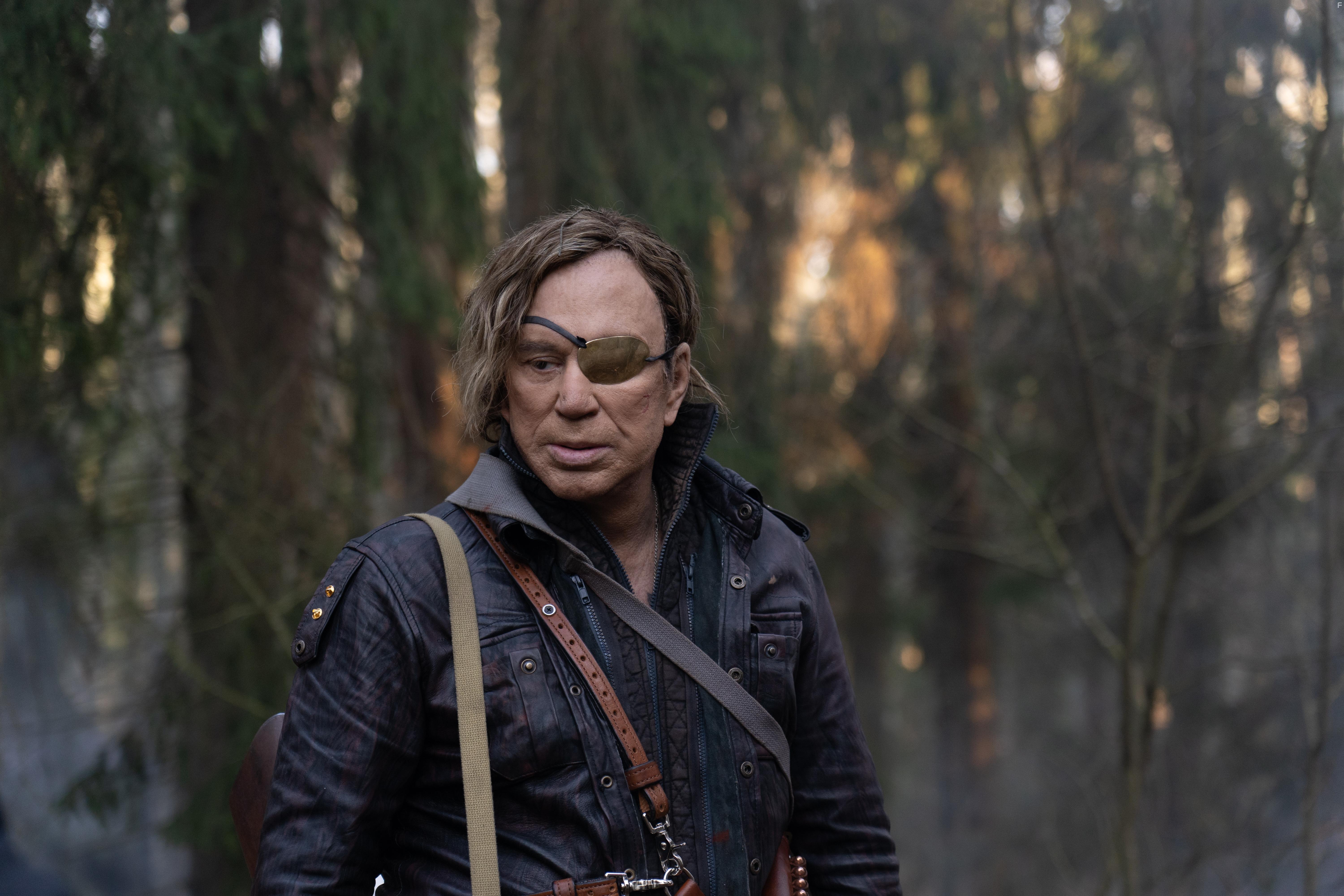 Mickey Rourke in WarHunt (2022)