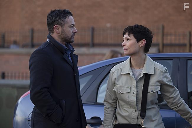 Warren Brown and MyAnna Buring in The Responder (2022)