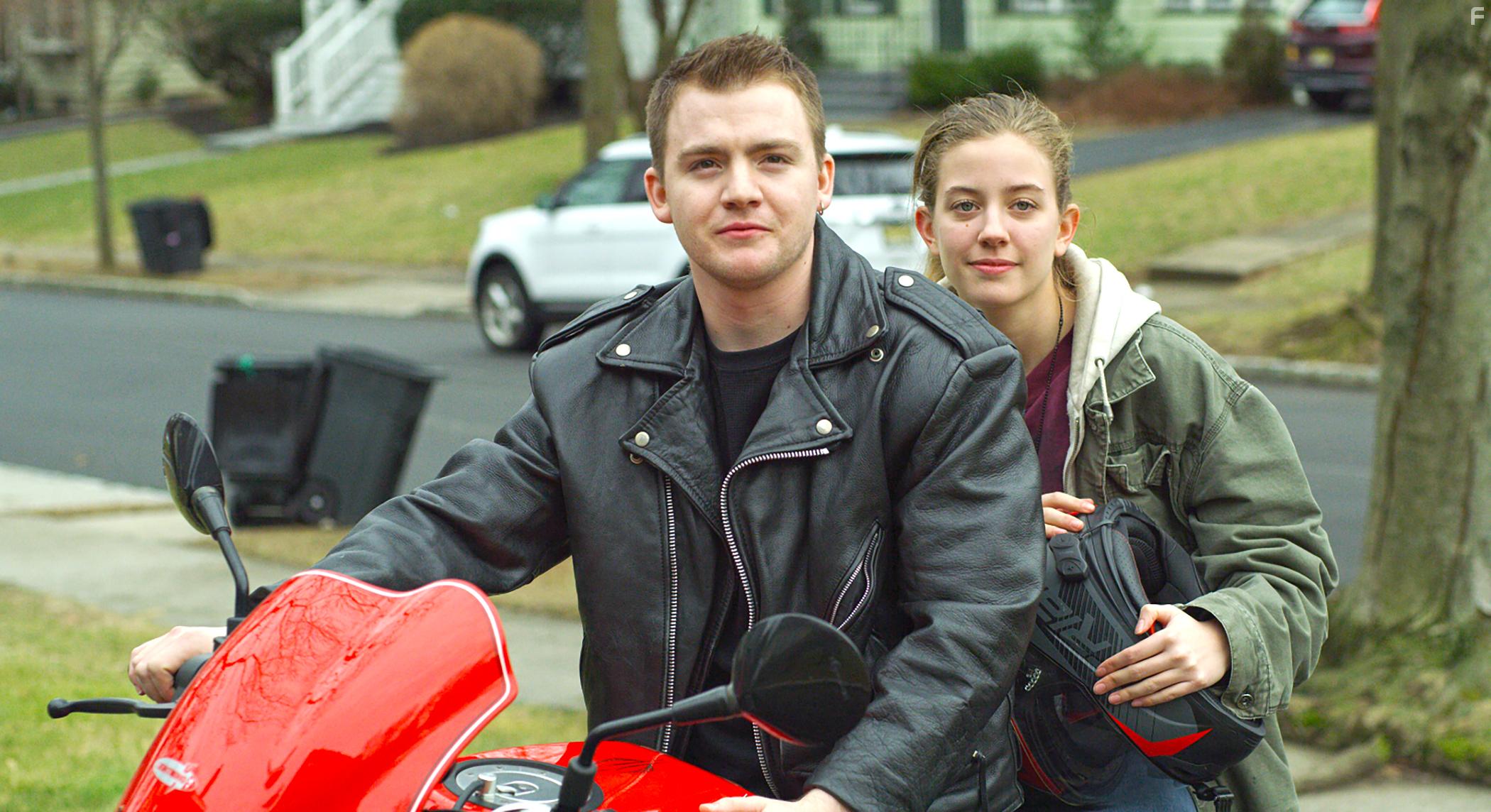 Mallory Bechtel and Jack DiFalco in Know Fear (2021)