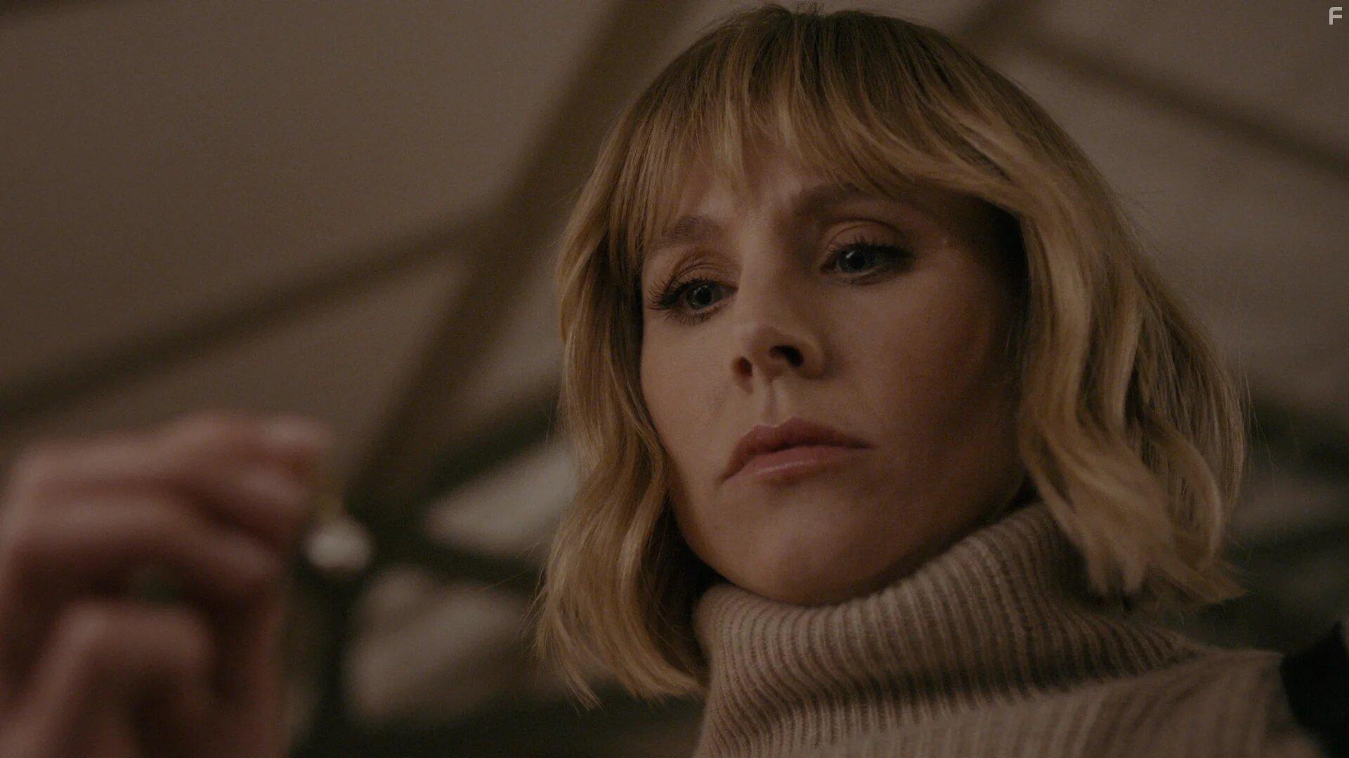 The Woman in the House Across the Street from the Girl in the Window (2022)