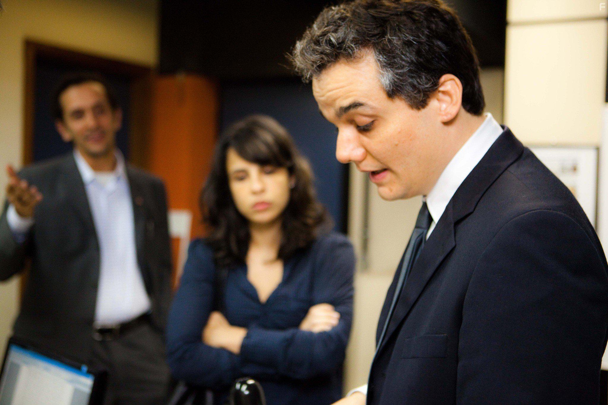Wagner Moura, Maria Ribeiro, and Irandhir Santos in Tropa de Elite 2: O Inimigo Agora  Outro (2010)
