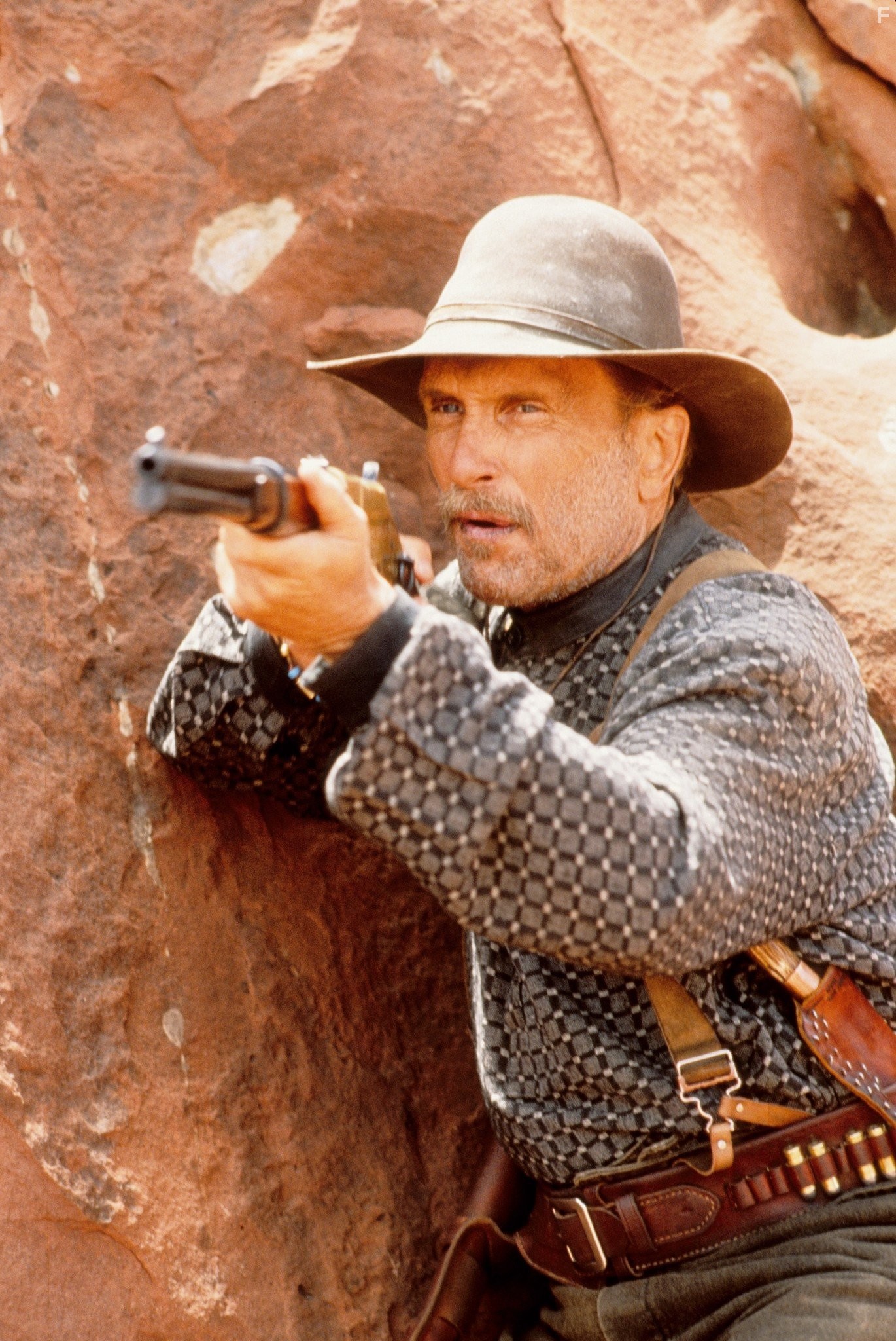 Robert Duvall in Джеронимо: Американская легенда (1993)