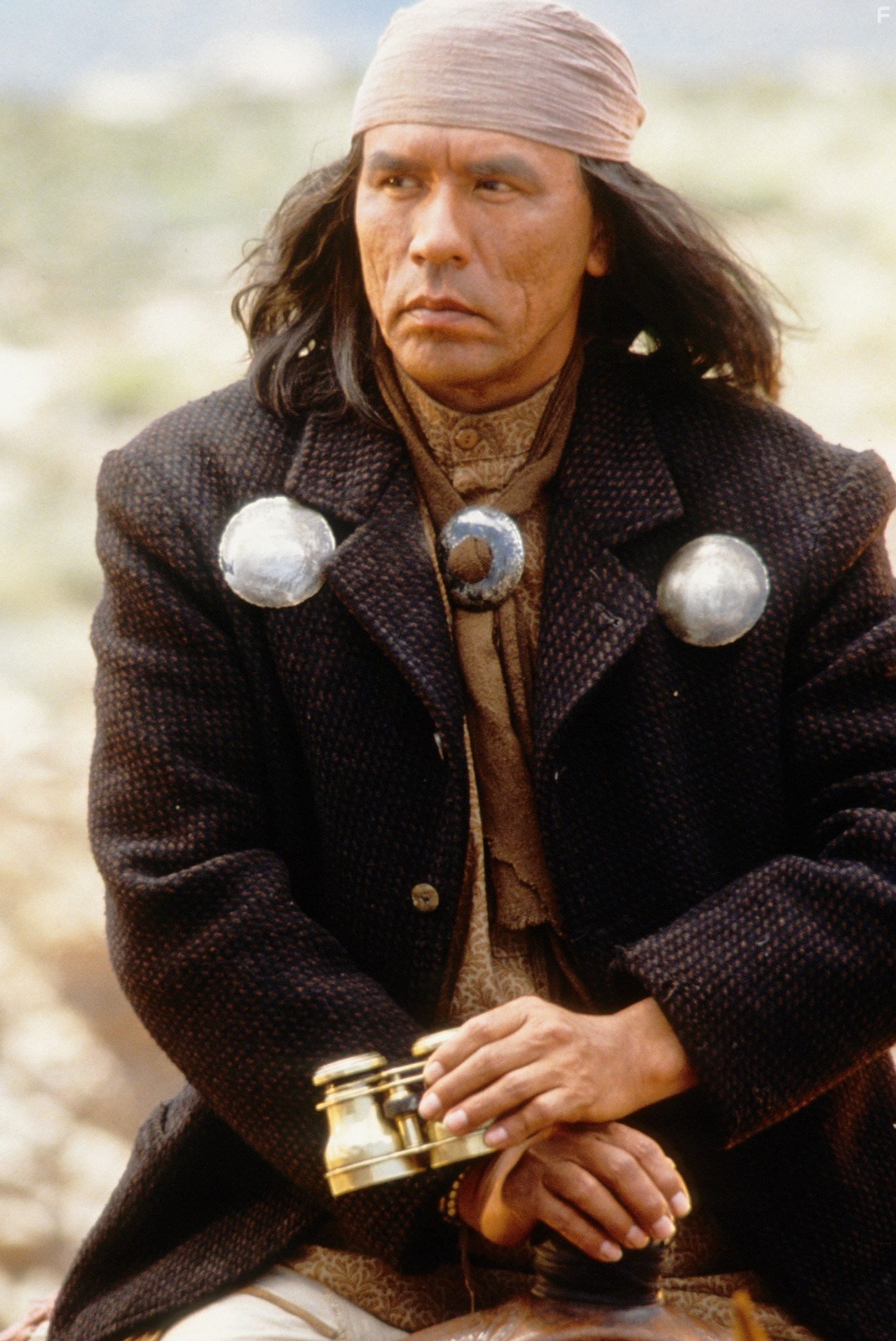 Wes Studi in Джеронимо: Американская легенда (1993)