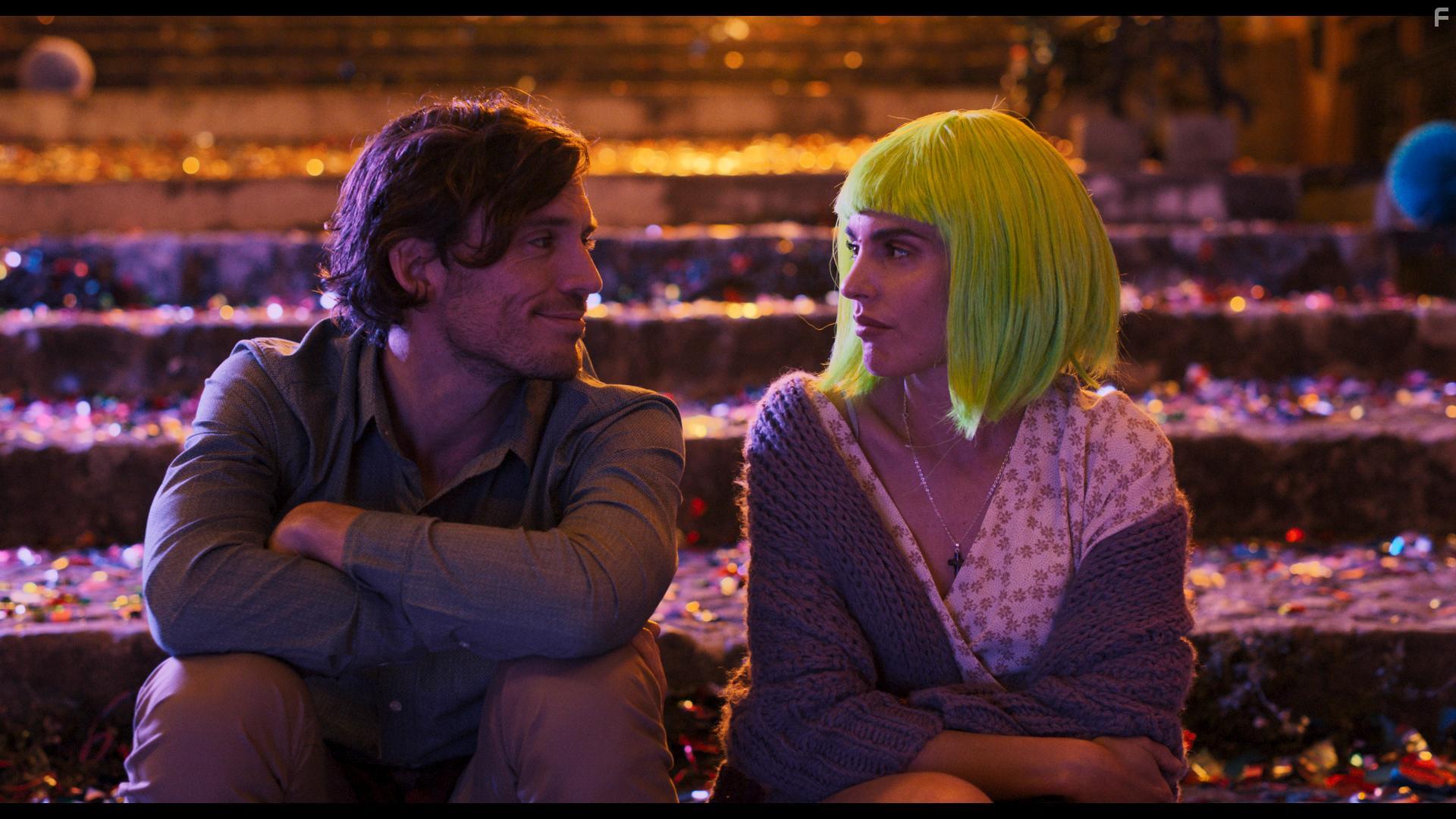 Vernica Echegui and Sam Claflin in Book of Love (2022)