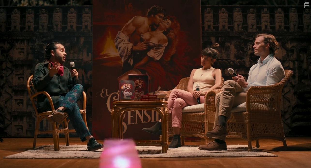 Vernica Echegui and Sam Claflin in Book of Love (2022)