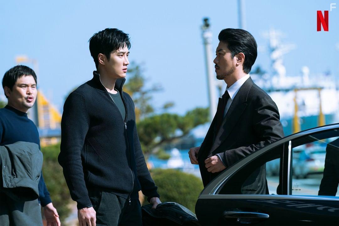 Hee-soon Park and Ahn Bo-Hyun in My Name (2021)
