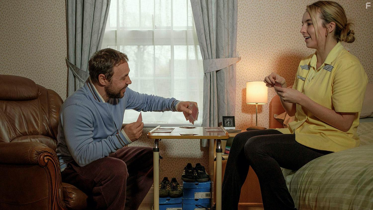 Stephen Graham and Jodie Comer in Help (2021)