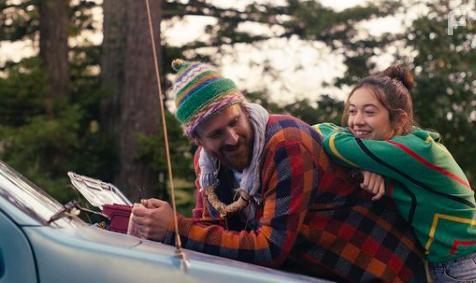 Jason Segel and Grace Kaufman in The Sky Is Everywhere (2022)