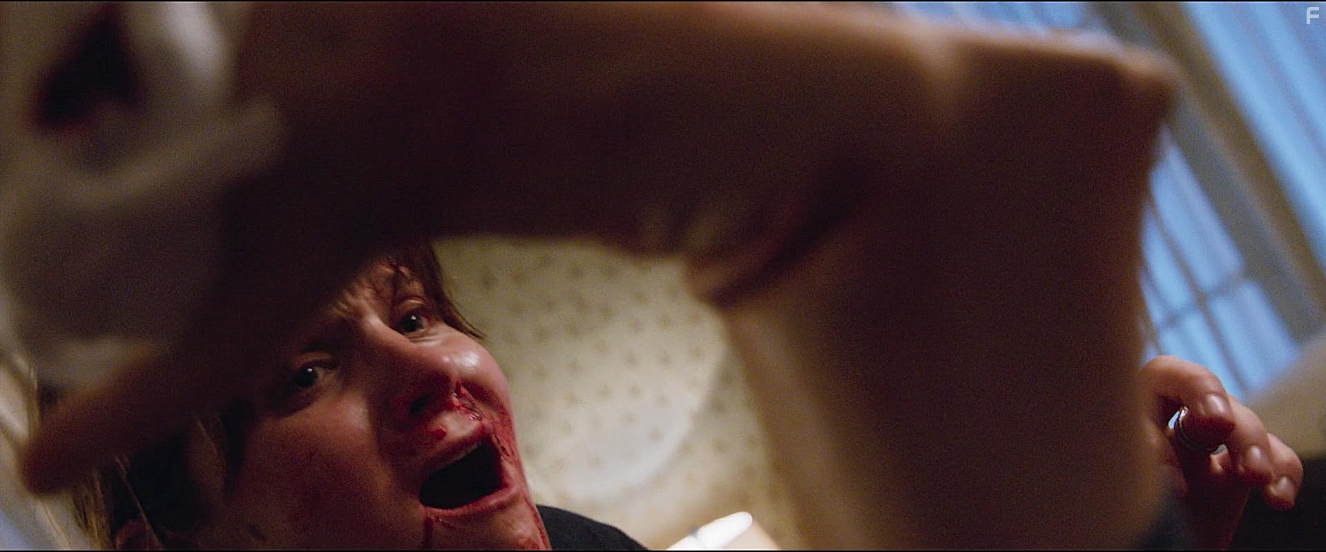 Ellen Wroe in They Live in the Grey (2022)