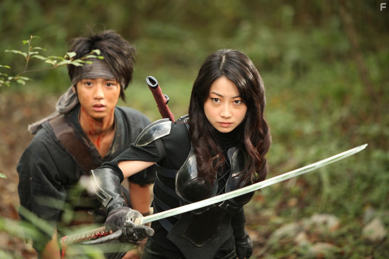 Чyжие против ниндзя (2010)