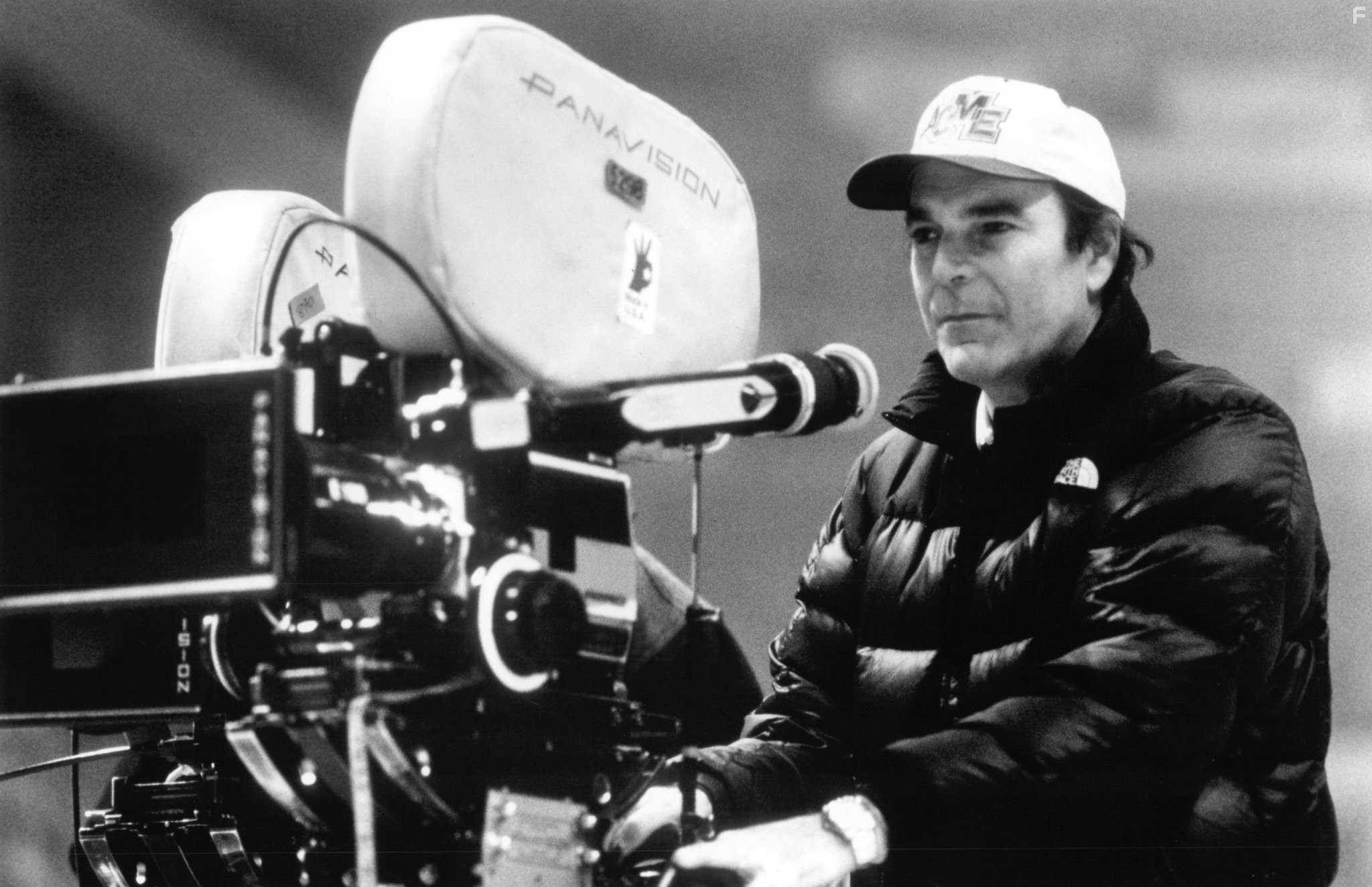 Peter Hyams in Внeзапная смерть (1995)