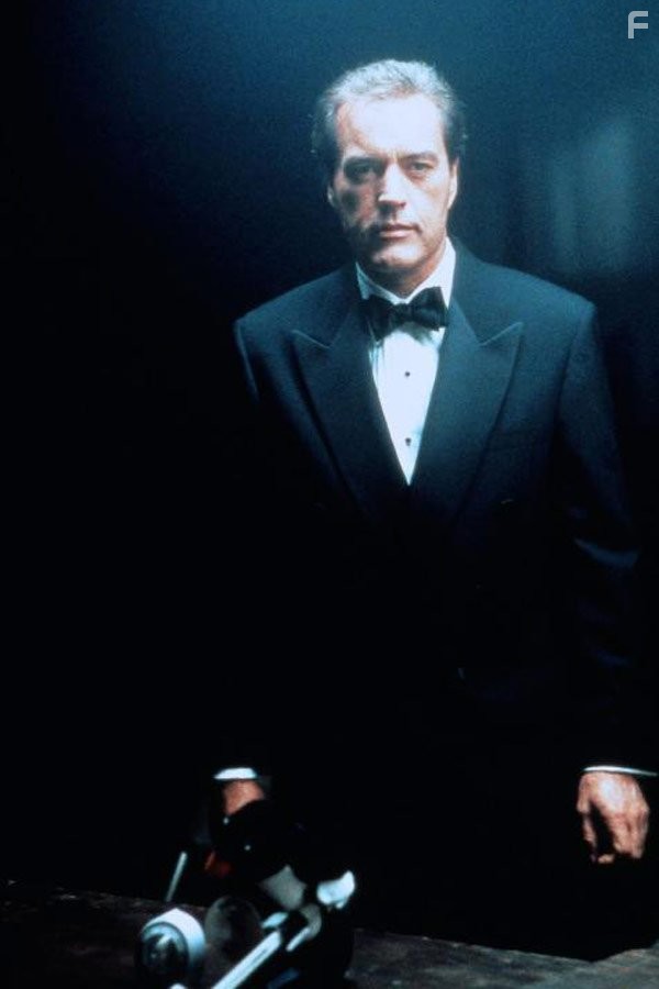 Powers Boothe in Внeзапная смерть (1995)