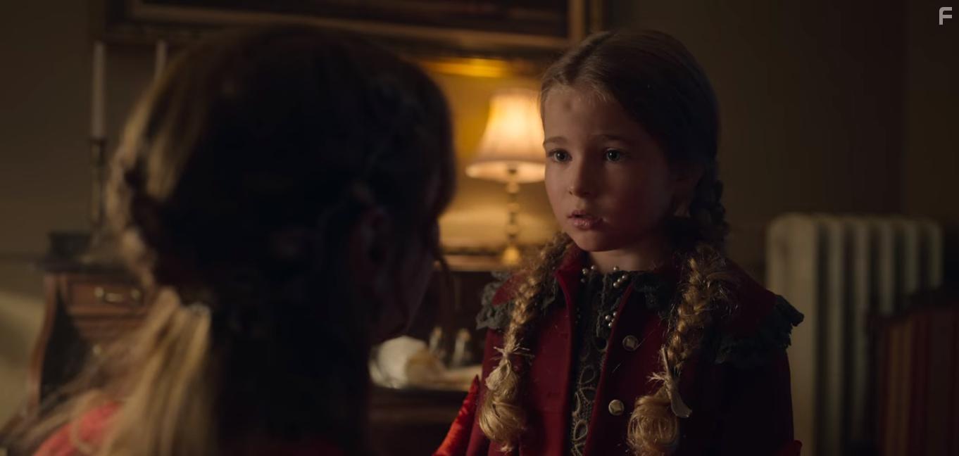 Ebrar Alya Demirbilek in Pera Palas'ta Gece Yarisi (2022)