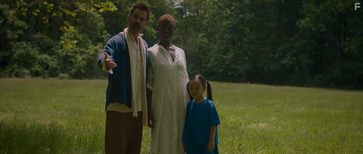 Colin Farrell, Jodie Turner-Smith, and Malea Emma Tjandrawidjaja in After Yang (2021)