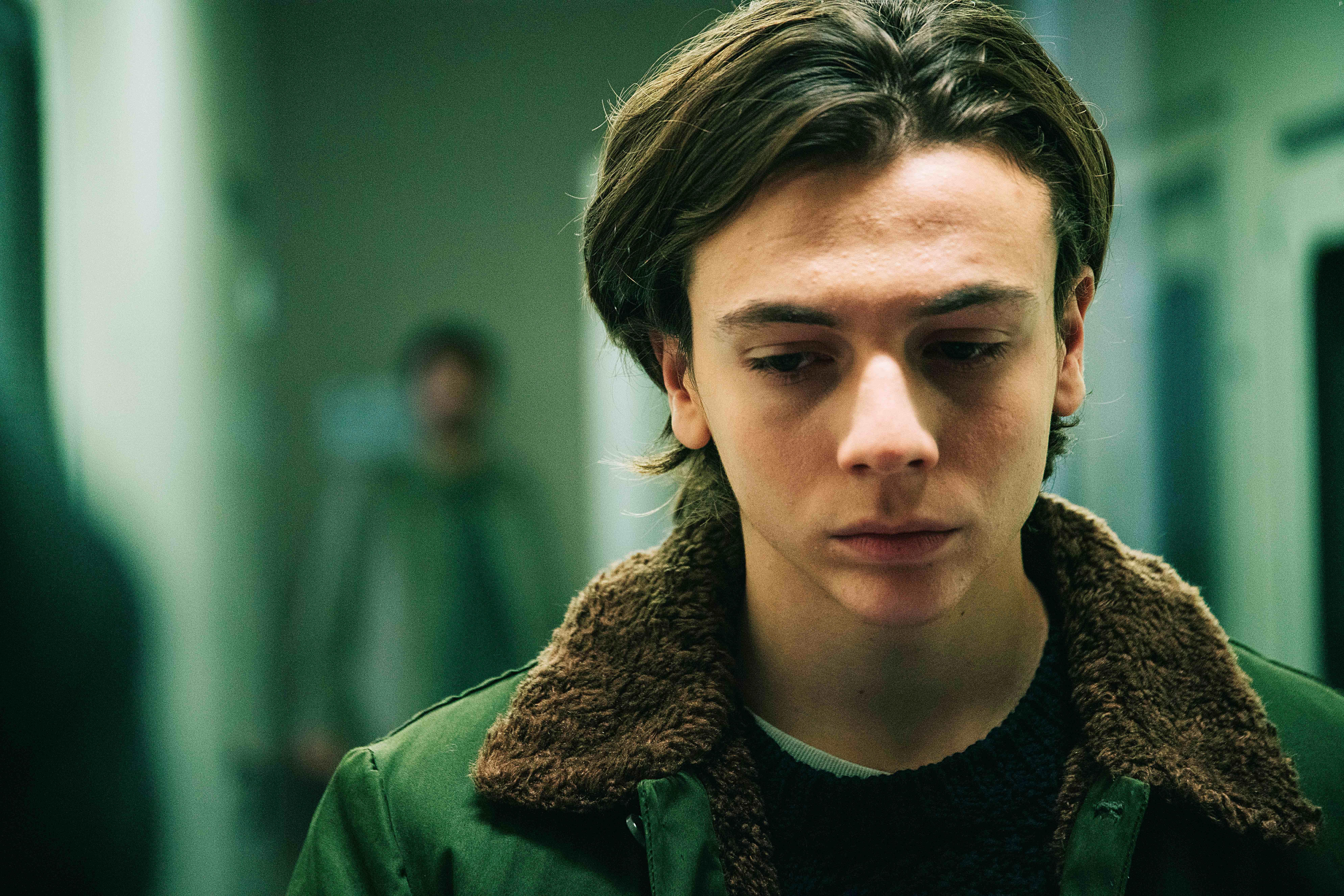 Francesco Gheghi in Il filo invisibile (2022)